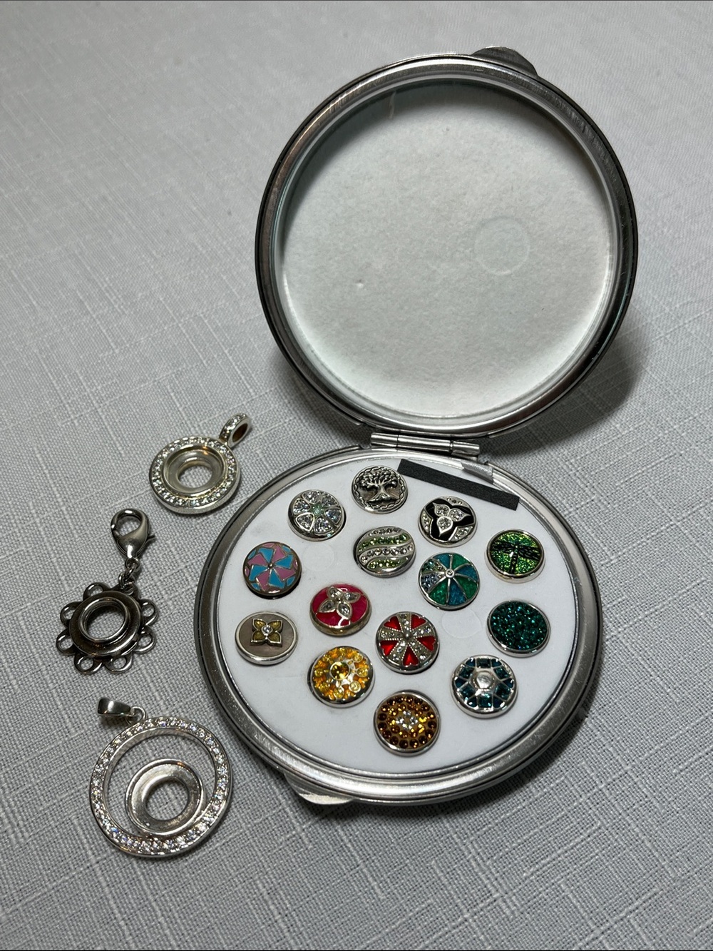 KAMELEON Sterling Silver Interchangeable Pops
Pendants x 2
Zipper pull
